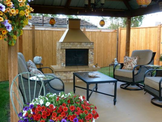 Practical Ideas for Your Outdoor Fireplace or Fire Pit